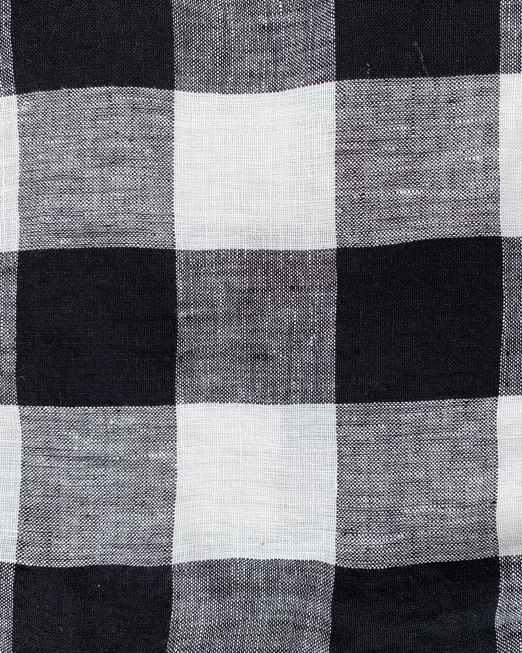 Black & White Gingham Linen 4P Napkin Set - Image 4